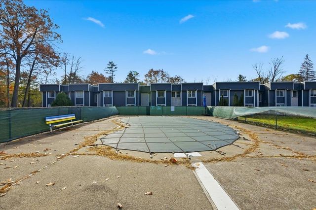 8 Timber Ln Unit 16, South Burlington, VT 05403