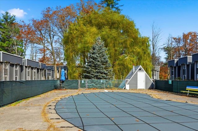 8 Timber Ln Unit 16, South Burlington, VT 05403