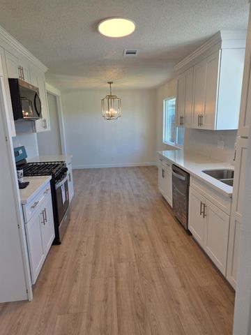 1734 W Cornell Avenue, Fresno, CA 93705