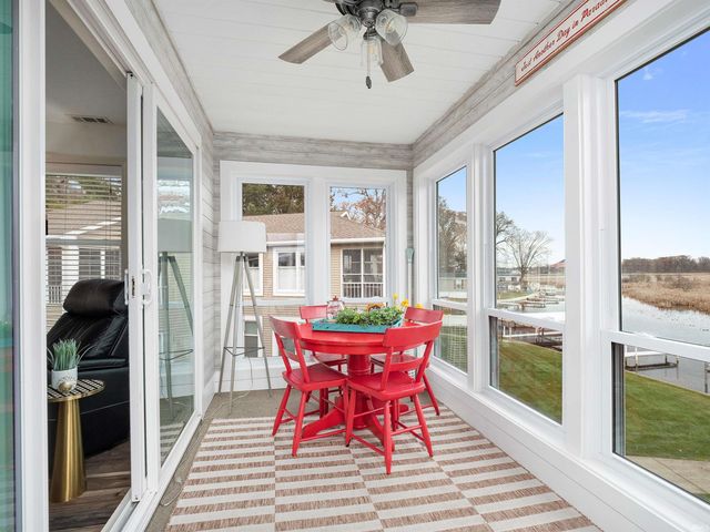 510 S Harkless Dr Apt 12, Syracuse, IN 46567