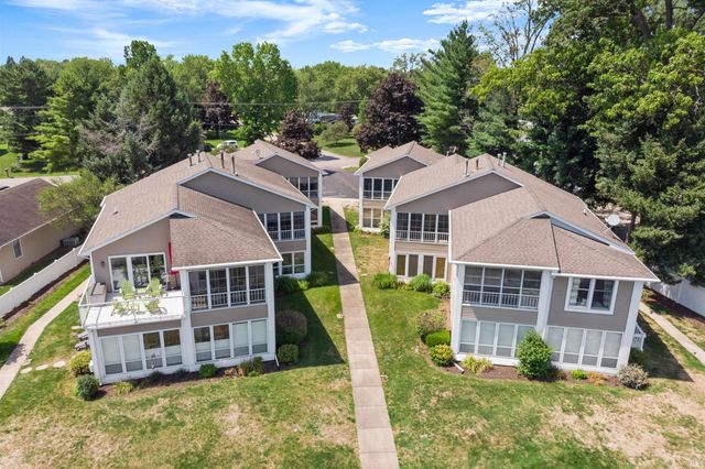 510 S Harkless Dr Apt 12, Syracuse, IN 46567