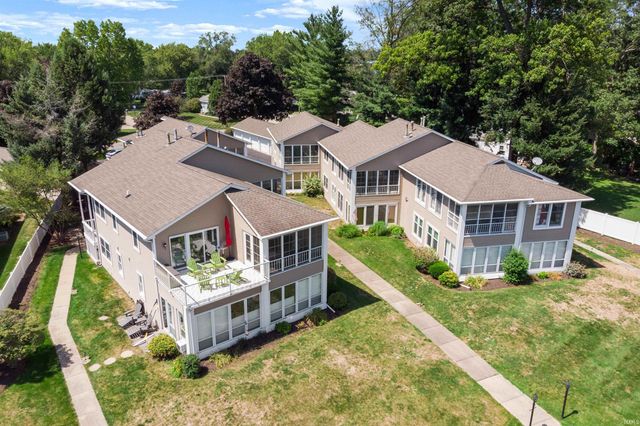 510 S Harkless Dr Apt 12, Syracuse, IN 46567