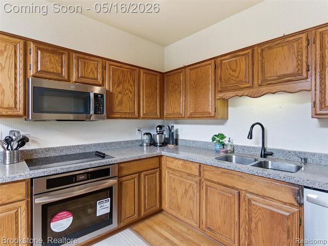 47318 Cider Mill Drive, Novi, MI 48374