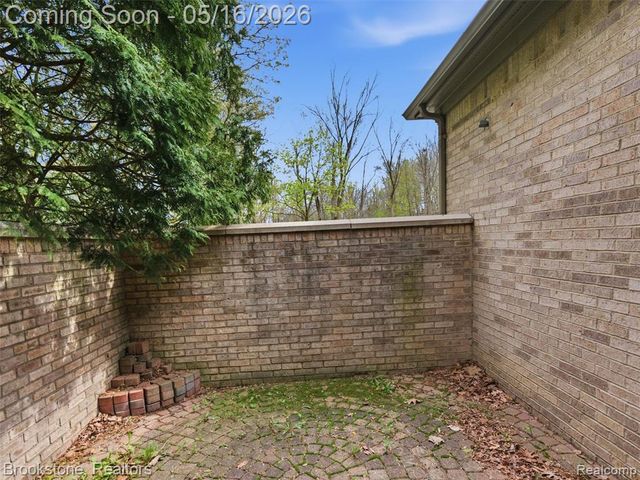 47318 Cider Mill Drive, Novi, MI 48374