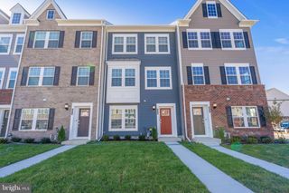 1822 PARHAM WAY, Baltimore, MD 21244