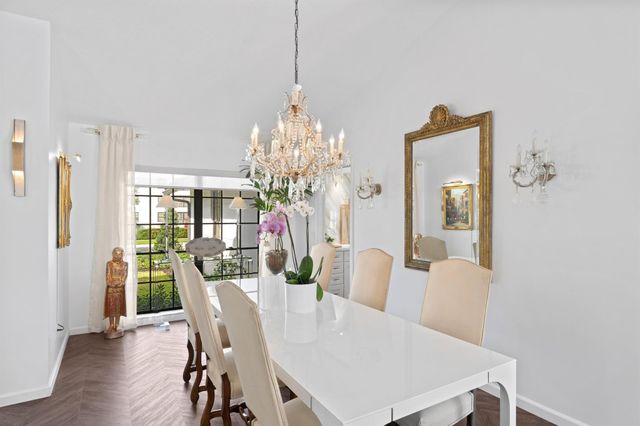 3510 Embassy Drive, West Palm Beach, FL 33401