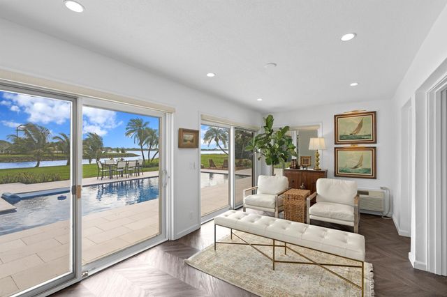 3510 Embassy Drive, West Palm Beach, FL 33401