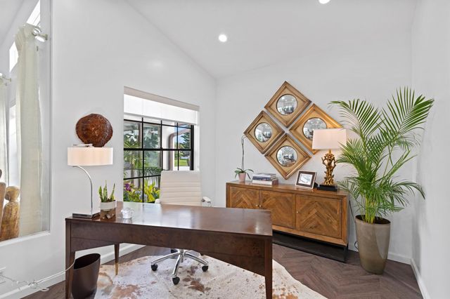 3510 Embassy Drive, West Palm Beach, FL 33401