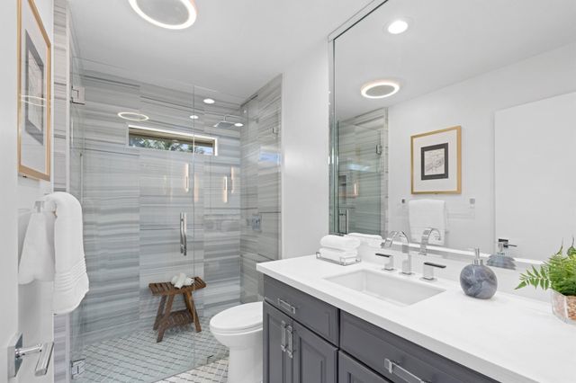 3510 Embassy Drive, West Palm Beach, FL 33401