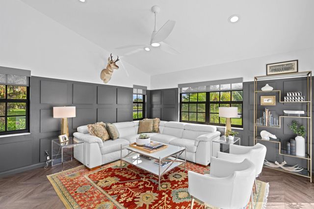 3510 Embassy Drive, West Palm Beach, FL 33401