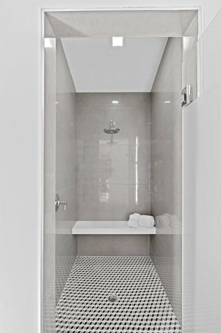 3510 Embassy Drive, West Palm Beach, FL 33401