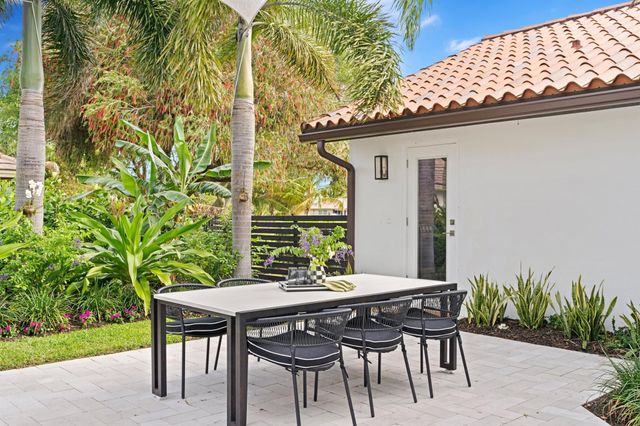 3510 Embassy Drive, West Palm Beach, FL 33401