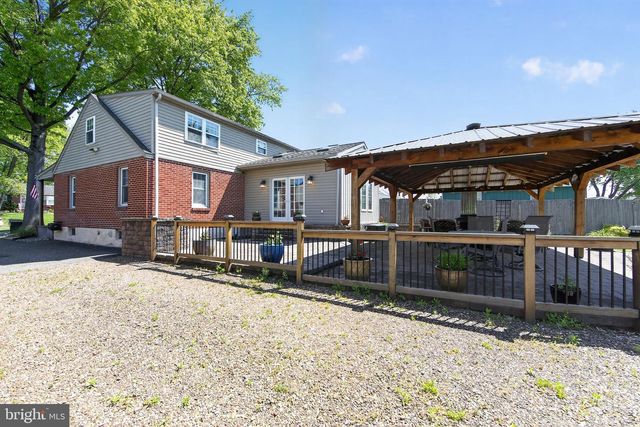 804 RHOADS AVE, Boyertown, PA 19512