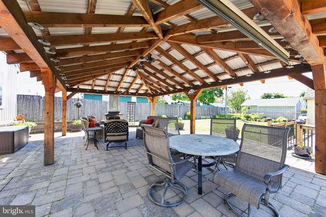 804 RHOADS AVE, Boyertown, PA 19512