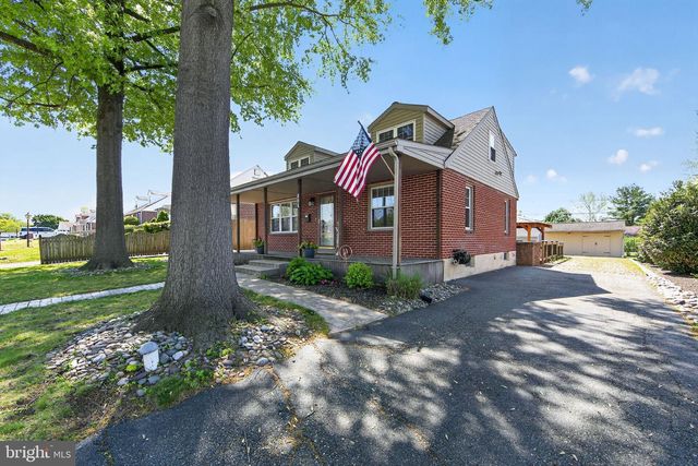 804 RHOADS AVE, Boyertown, PA 19512