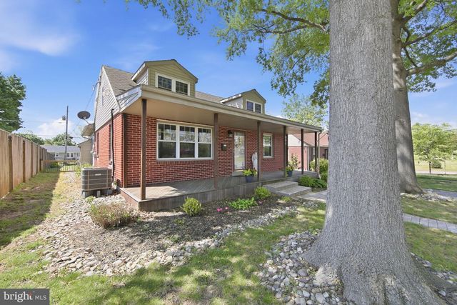 804 RHOADS AVE, Boyertown, PA 19512