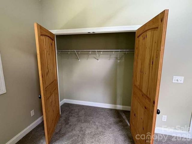 260 Bull Creek Road, Asheville, NC 28805