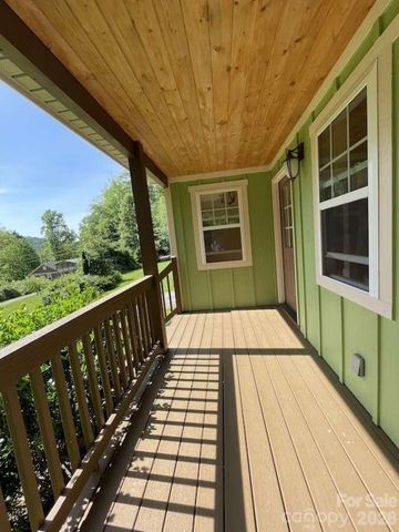 260 Bull Creek Road, Asheville, NC 28805