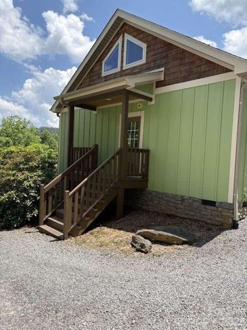 260 Bull Creek Road, Asheville, NC 28805