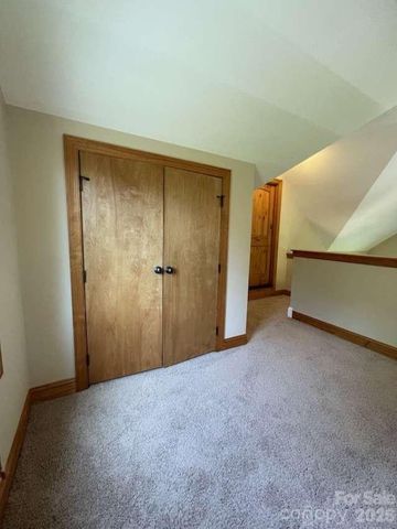 260 Bull Creek Road, Asheville, NC 28805