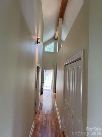 260 Bull Creek Road, Asheville, NC 28805