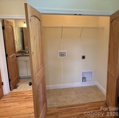 260 Bull Creek Road, Asheville, NC 28805