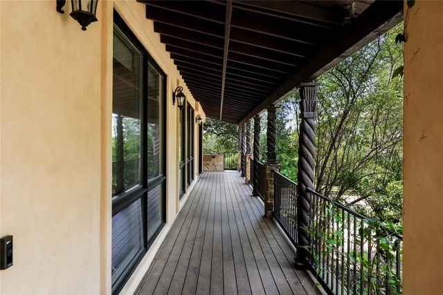 411 SKYLINE DR, West Lake Hills, TX 78746