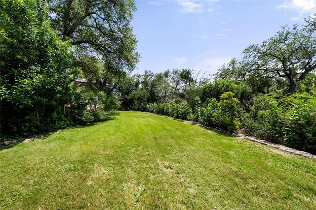 411 SKYLINE DR, West Lake Hills, TX 78746