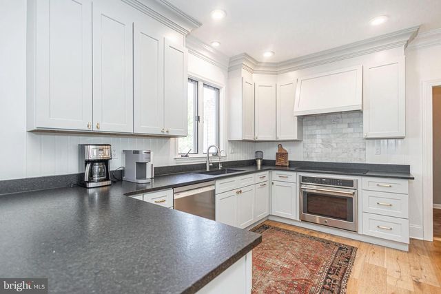 3 WATERWHEEL CT, New Hope, PA 18938