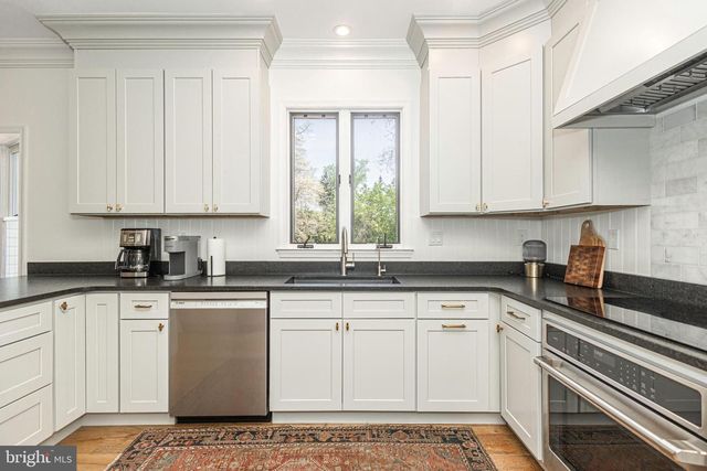 3 WATERWHEEL CT, New Hope, PA 18938