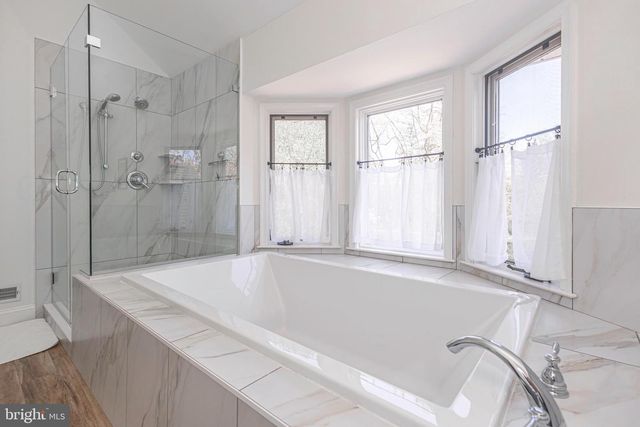 3 WATERWHEEL CT, New Hope, PA 18938