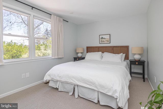 3 WATERWHEEL CT, New Hope, PA 18938