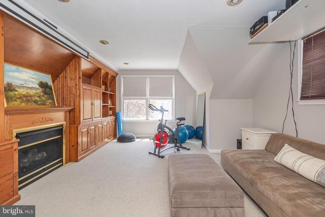 3 WATERWHEEL CT, New Hope, PA 18938