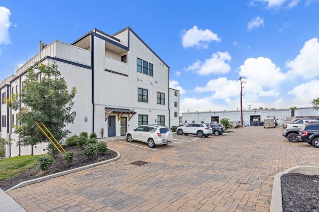 4405 Kentucky Ave Apt 402, Nashville, TN 37209