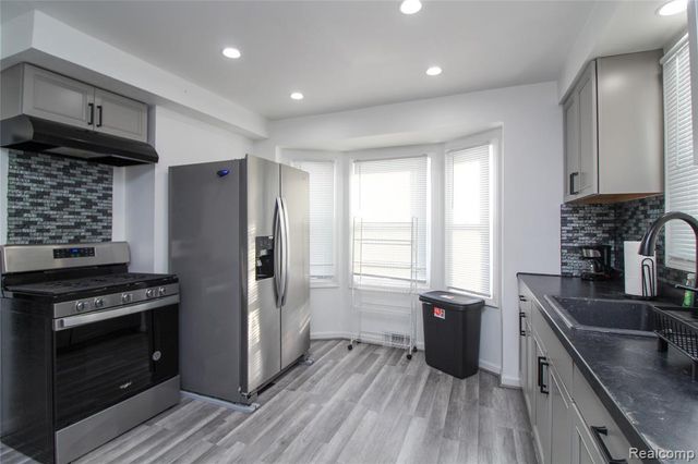 16021 Tacoma Street, Detroit, MI 48205