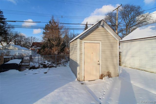 16021 Tacoma Street, Detroit, MI 48205