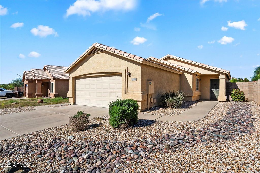 3114 W ABRAHAM Lane, Phoenix, AZ 85027