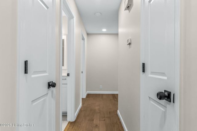 10617 Bracken Branch Ct, Louisville, KY 40223