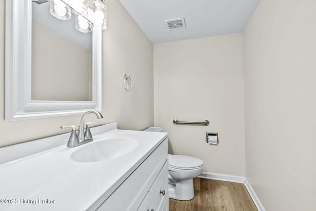 10617 Bracken Branch Ct, Louisville, KY 40223