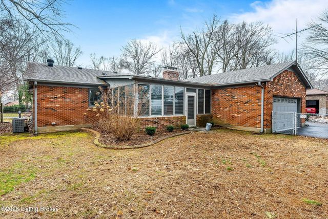 10617 Bracken Branch Ct, Louisville, KY 40223