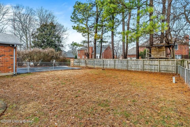 10617 Bracken Branch Ct, Louisville, KY 40223