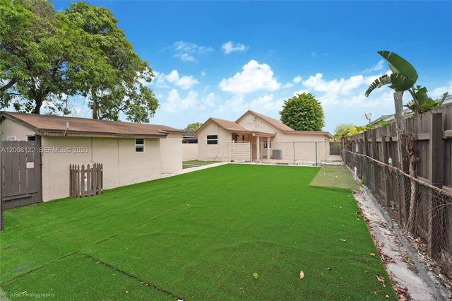 166 E 17th St, Hialeah, FL 33010