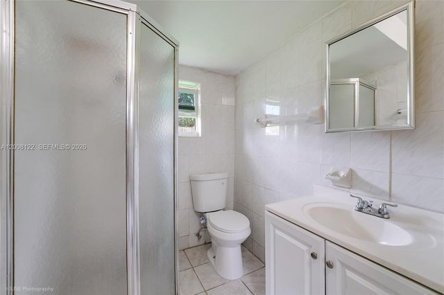 166 E 17th St, Hialeah, FL 33010