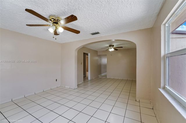 166 E 17th St, Hialeah, FL 33010