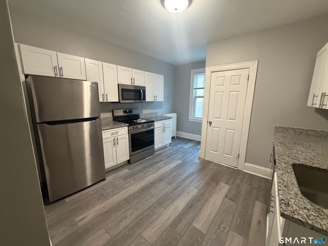 800 Farmington Avenue 5, West Hartford, CT 06119