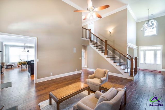 203 Avondale Circle, Warner Robins, GA 31088
