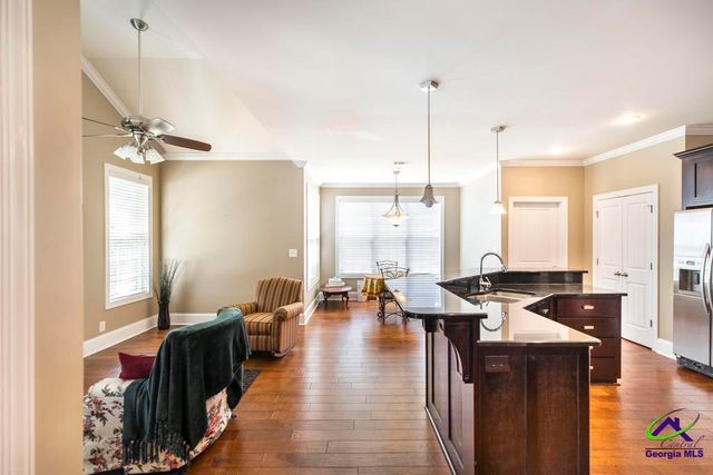 203 Avondale Circle, Warner Robins, GA 31088