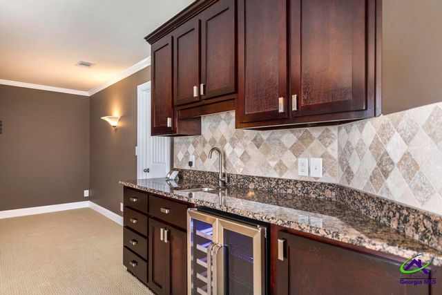203 Avondale Circle, Warner Robins, GA 31088