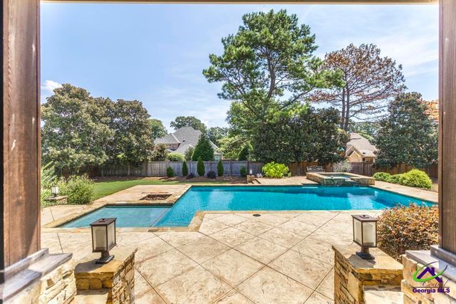 203 Avondale Circle, Warner Robins, GA 31088