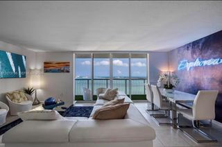 1200 Brickell Bay Drive 4101, Miami, FL 33131